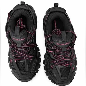 UNISEX Balenciaga Black Sneakers with Pink Highlights